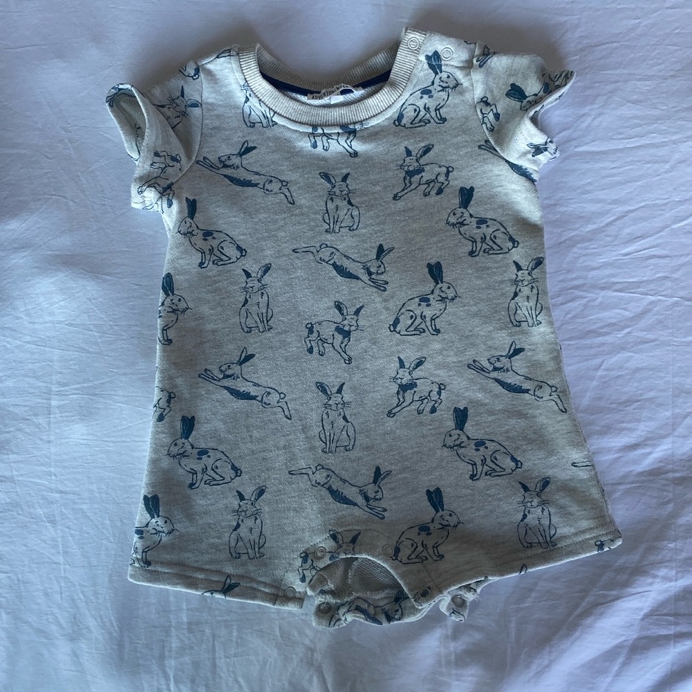 NWOT AdventureWear 360 18M Romper